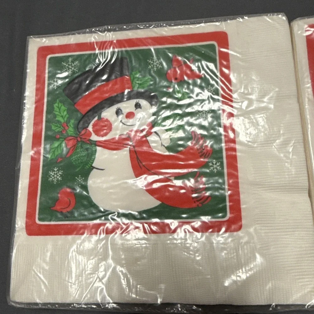 Vintage Hallmark Paper Party Napkins, Christmas Snowman Cardinals Napkins